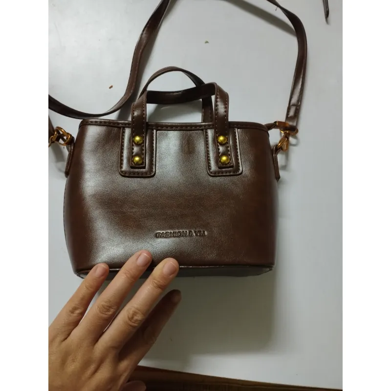 Túi xách nữ da PU size trung màu nâu phong cách cổ điển 722457