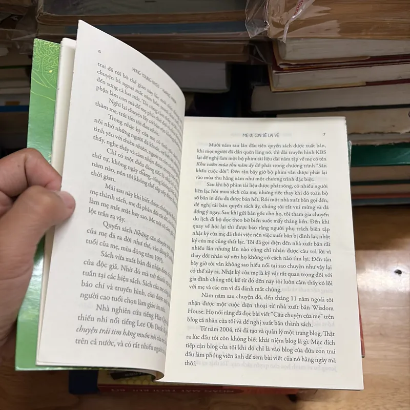 II Văn Học Nhật Bản: Mẹ Ơi, Con Sẽ Lại Về - Hong Young Nyeo, Hwang Anna - 2018 700484