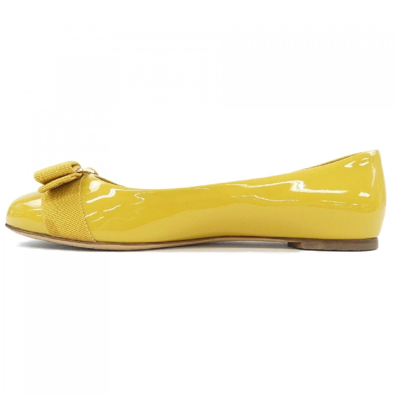 Giày bệt FERRAGAMO VARINA - Hàng hiệu Chính hãng 829578