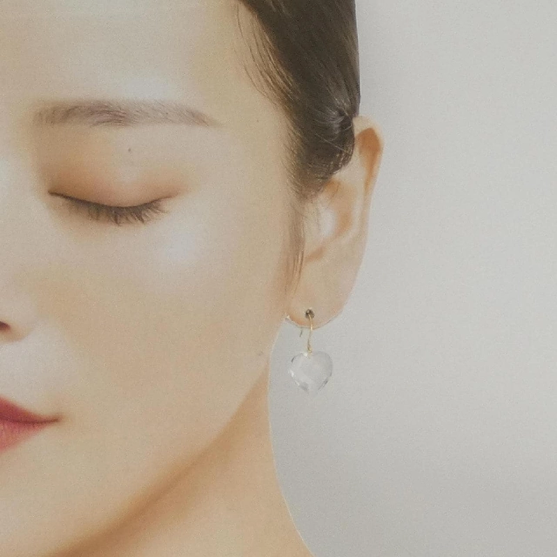 K18YG Bông tai đá quý hình trái tim - Hàng hiệu Chính hãng 868182