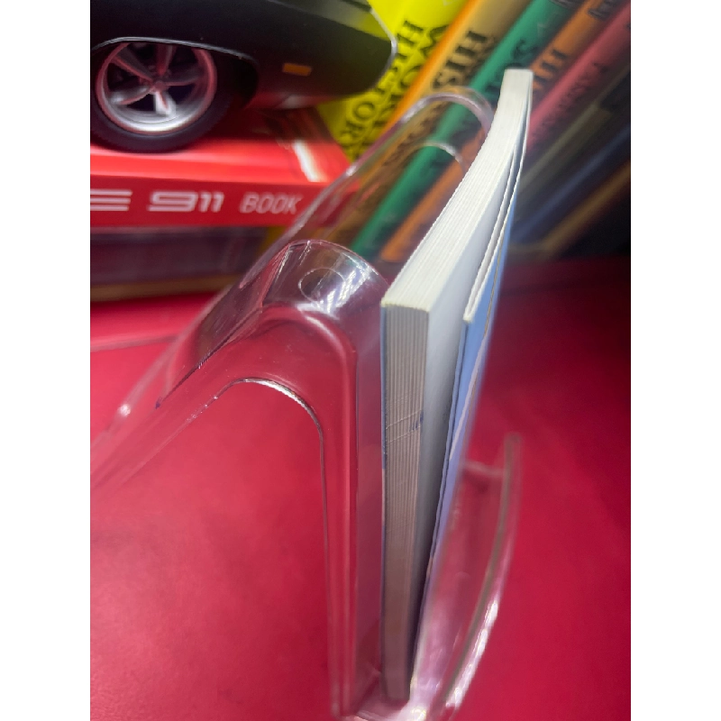 Thỏ bảy màu và những người nghĩ nó là bạn 2023 mới 90% truyện tranh Huỳnh Thái Ngọc HPB1605 SÁCH VĂN HỌC 500184