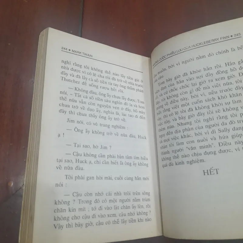 Mark Twain - NHỮNG CUỘC PHIÊU LƯU CỦA HUCKLEBERRY FINN, cuốn 3 570032