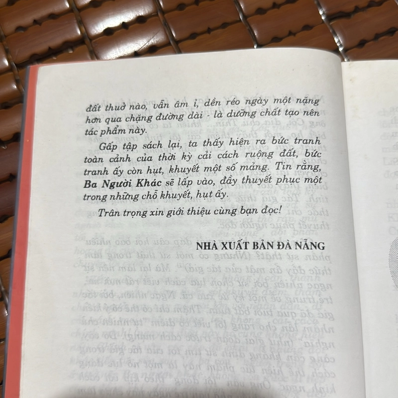 Ba người khác - Tô Hoài 532074
