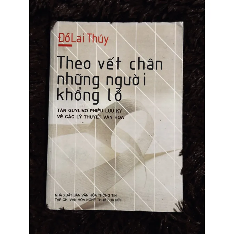 Theo vết chân những người khổng lồ 763364