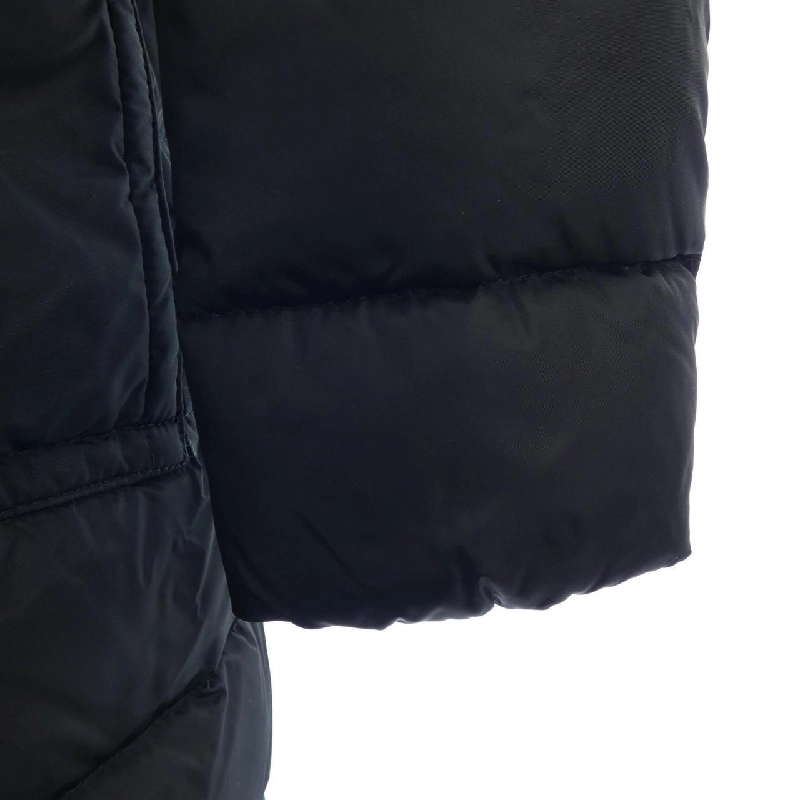 Áo khoác lông vũ MONCLER 638920