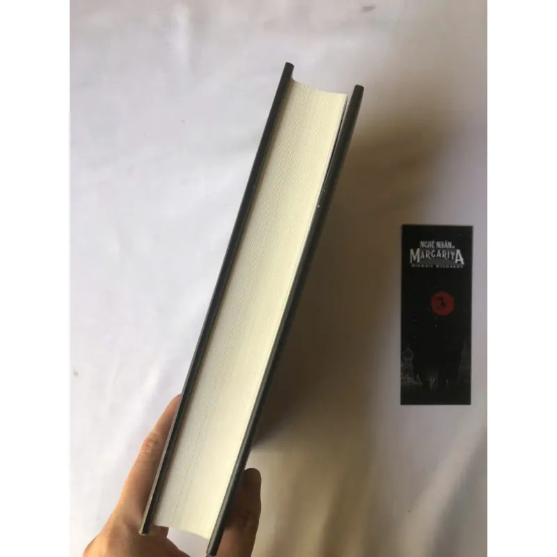 Nghệ Nhân và Magarita -Mikhail Bulgakov (Bản H365, bìa cứng, bookmark đánh số ngẫu nhiên) 760487