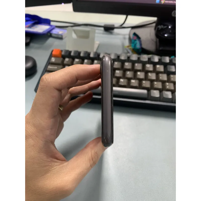 iphone 8 nguyên zin, mới thay pin DL 100%, đẹp 702828