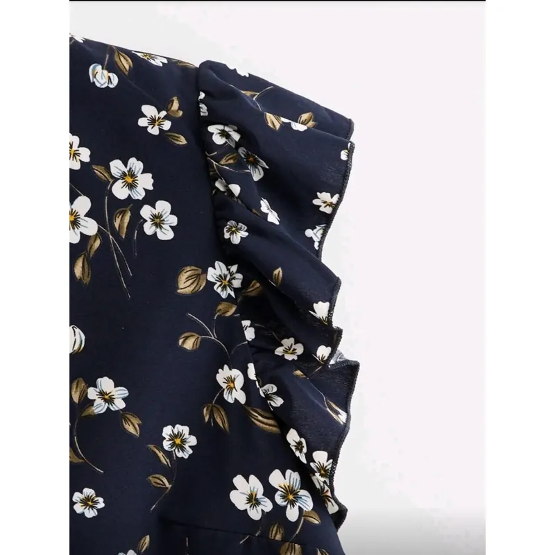 Áo Crop top hoa xinh xắn y hình 608886