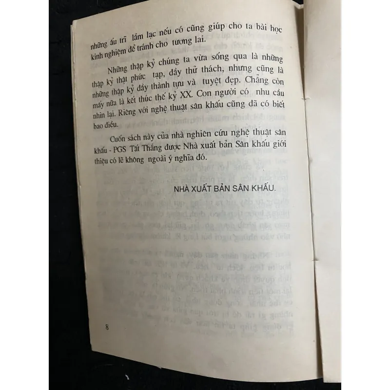 Diện mạo sân khấu: Nghệ sĩ và tác phẩm - Tất Thắng 1021952