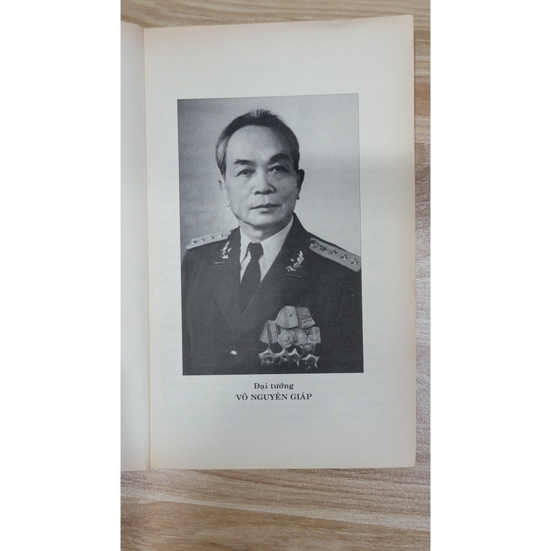 Điện Biên Phủ - Đại tướng Võ Nguyên Giáp 550847