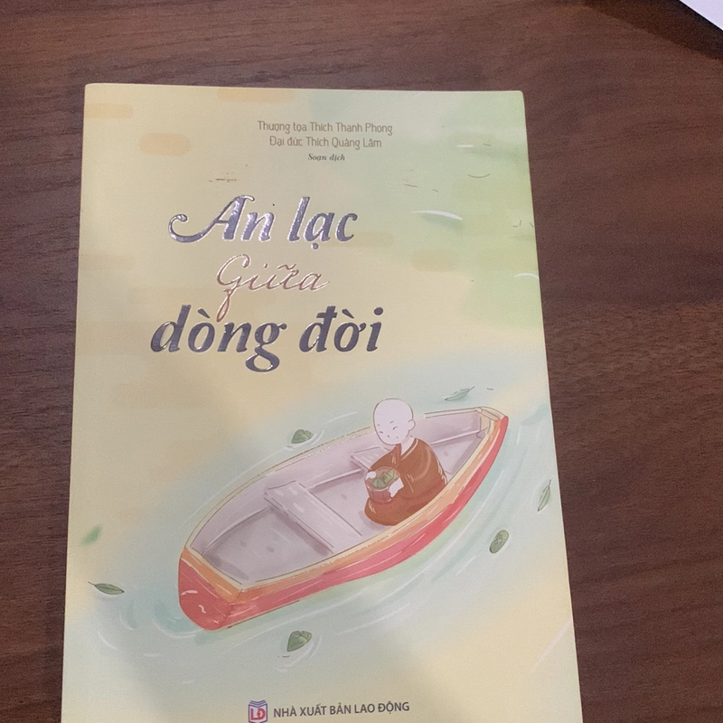 An lạc giữa dòng đời 520040