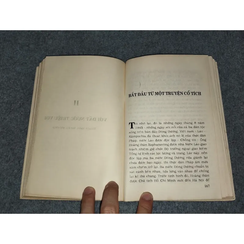 HOÀNG THÂN XUPHANUVÔNG VÀ ĐẤT NƯỚC TRIỆU VOI 701079