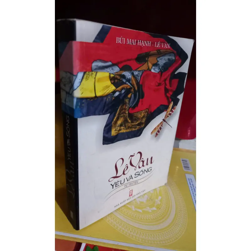 lê vân - yêu và sống 930817