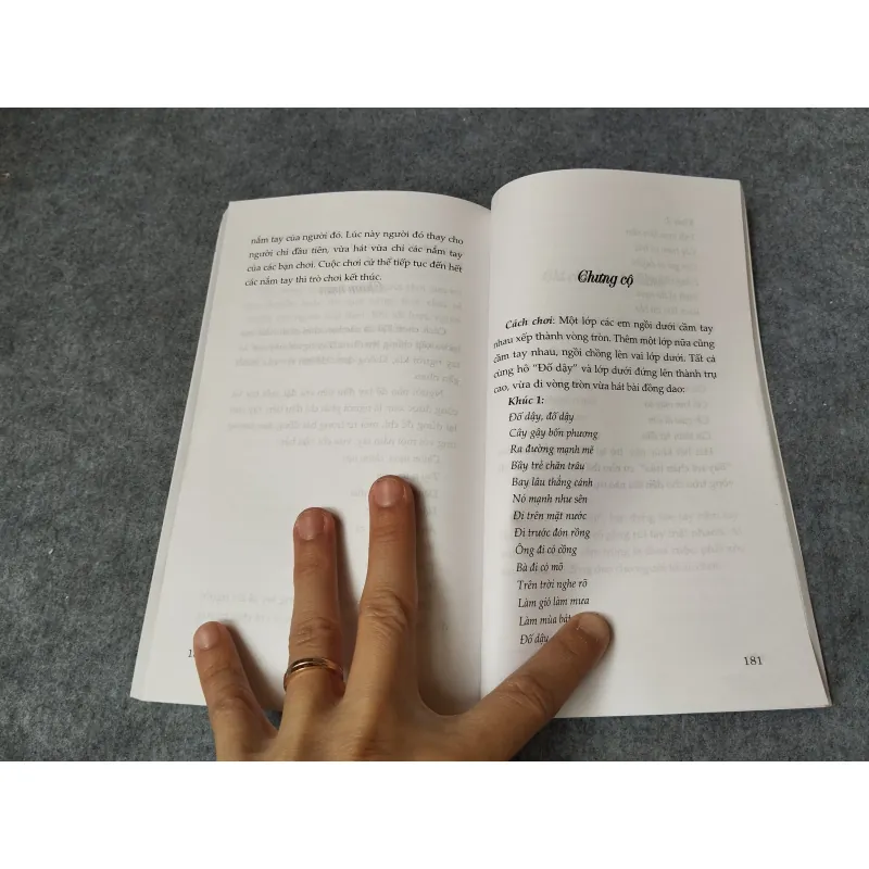 TUYỂN TẬP THƠ, ĐỒNG DAO VÀ CÁC TRÒ CHƠI DÂN GIAN VIỆT NAM 718966