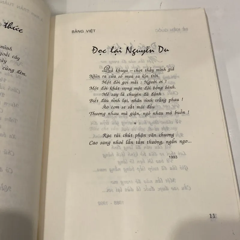 TUYỂN TẬP THƠ LỤC BÁT VIỆT NAM (XB 2000) 973275