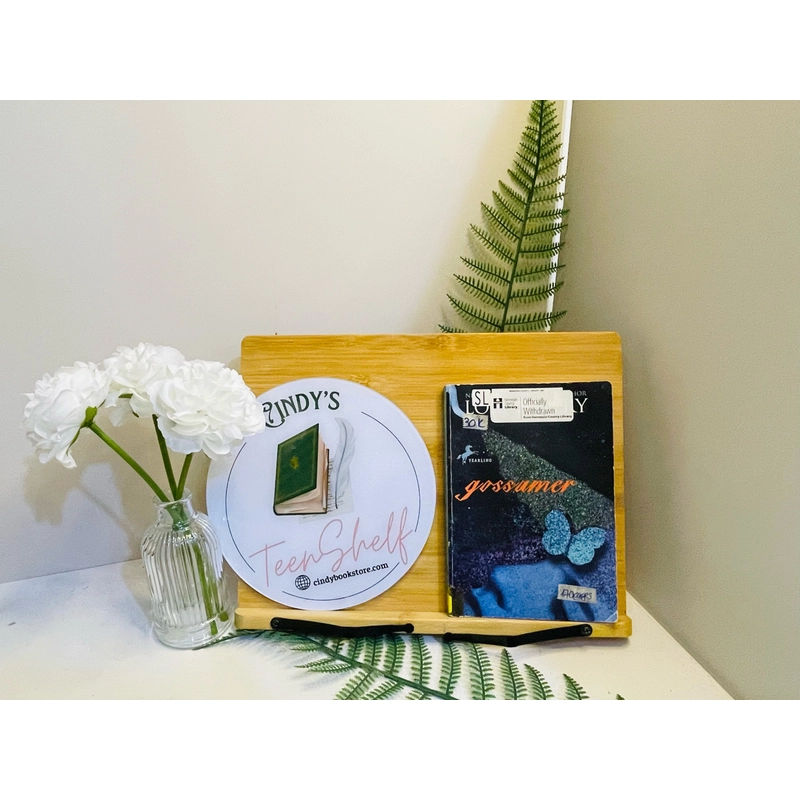 [Sách 2hand từ US] Like new 90% - Gossamer của Lois Lowry 478010