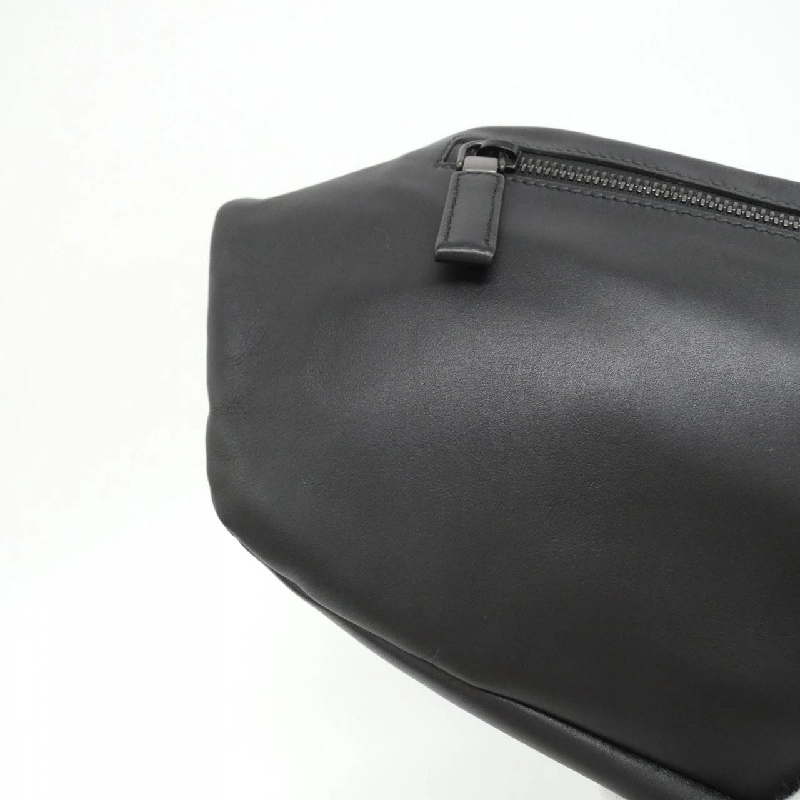 Túi đeo hông Prada 2VH127 609058