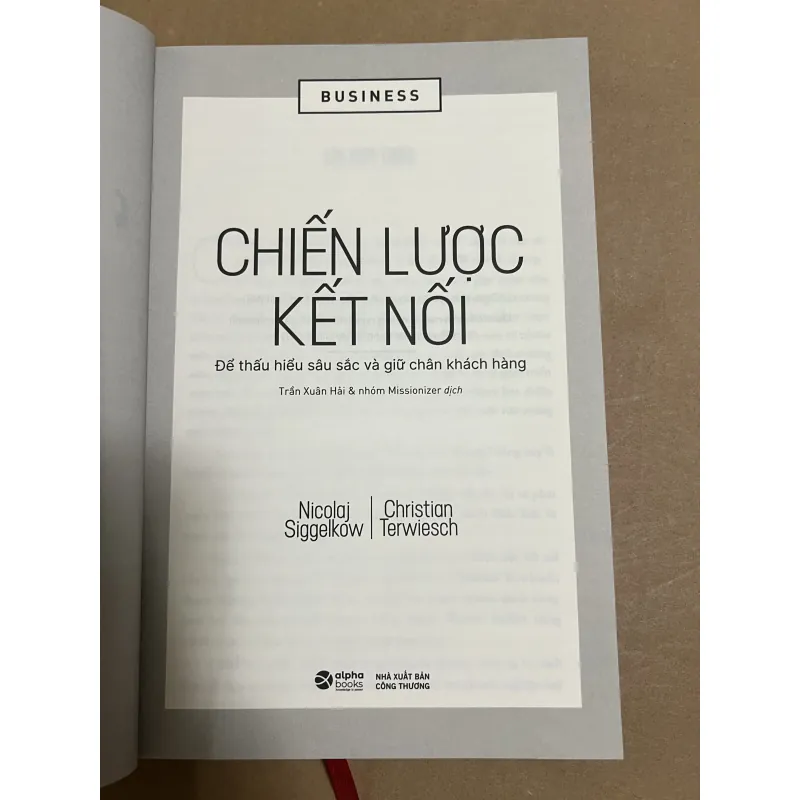 Chiến lược kết nối - Bìa cứng, không áo sách 1024123