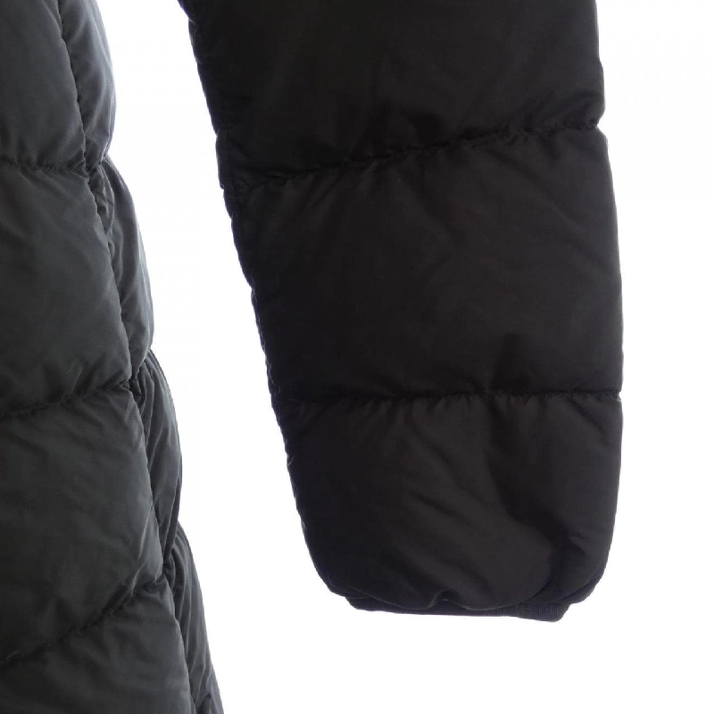 Áo khoác lông vũ MONCLER 634895