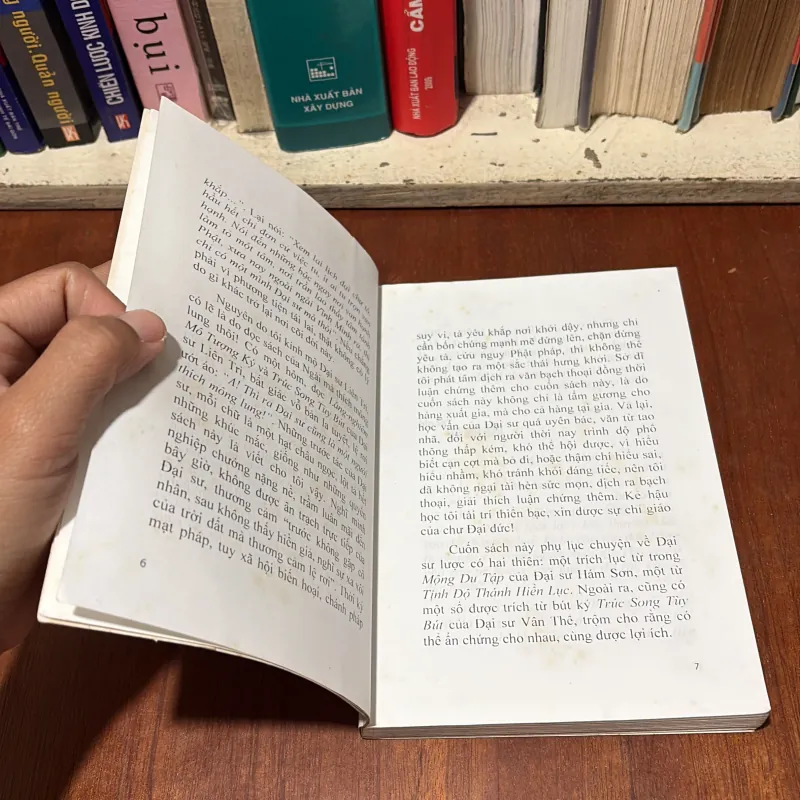 Sách Phật Giáo: Gương Sáng Người Xuất Gia - Đại Sư Liên Trì - Thích Tâm Anh (Dịch) - 2007 755431