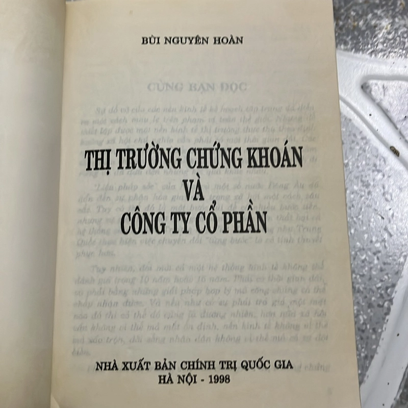 [kinh tế] Thị trường chứng khoán và công ty cổ phần - Bùi Nguyên Hoàn 499844