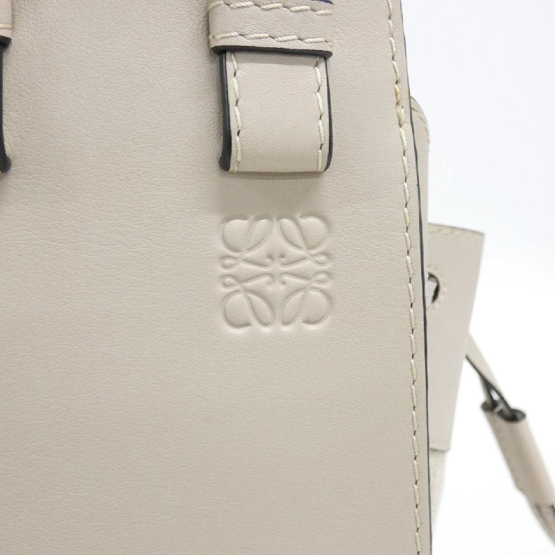 Túi xách vai Loewe Hammock Drawstring Small 314 39 Z95 - Hàng hiệu Authentic 805442