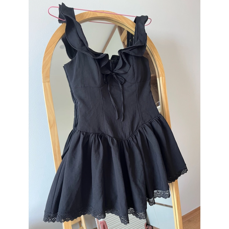 Đầm đen ByVee size M 499323