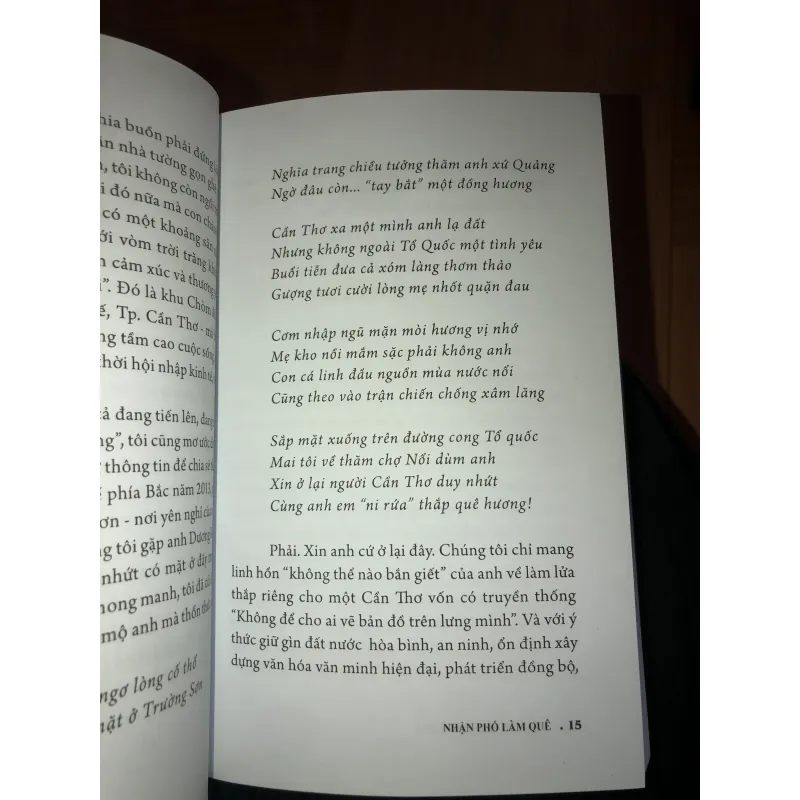 Nhận phố làm quê - Nguyễn Thị Thanh Huệ 1011107