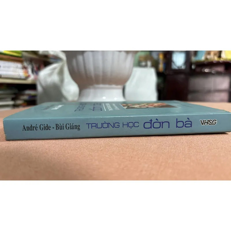 Trường học đờn bà 🌊 735246