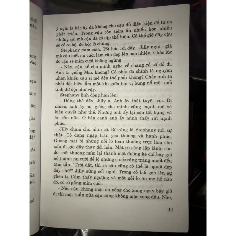 Trở về E Den - Rosalind Miles 1024999