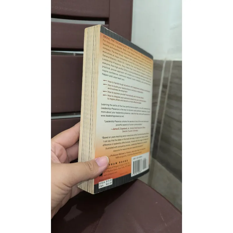 Leadership Presence - Belle Linda Halpern, Kathy Lubar. 932545