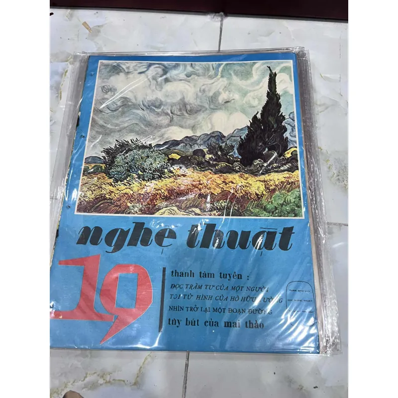 TUẦN BÁO NGHỆ THUẬT DO NHÀ VĂN MAI THẢO CHỦ TRƯƠNG 973076