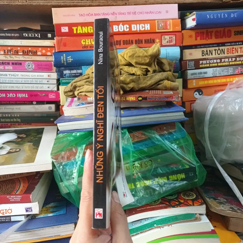 Những Ý Nghĩ Đen Tối - Nina Bouraoui 1021634