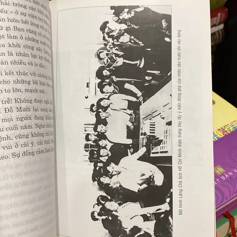 LĂNG CHỦ TỊCH HỒ CHÍ MINH, ĐÀI HOA VĨNH CỬU 697727