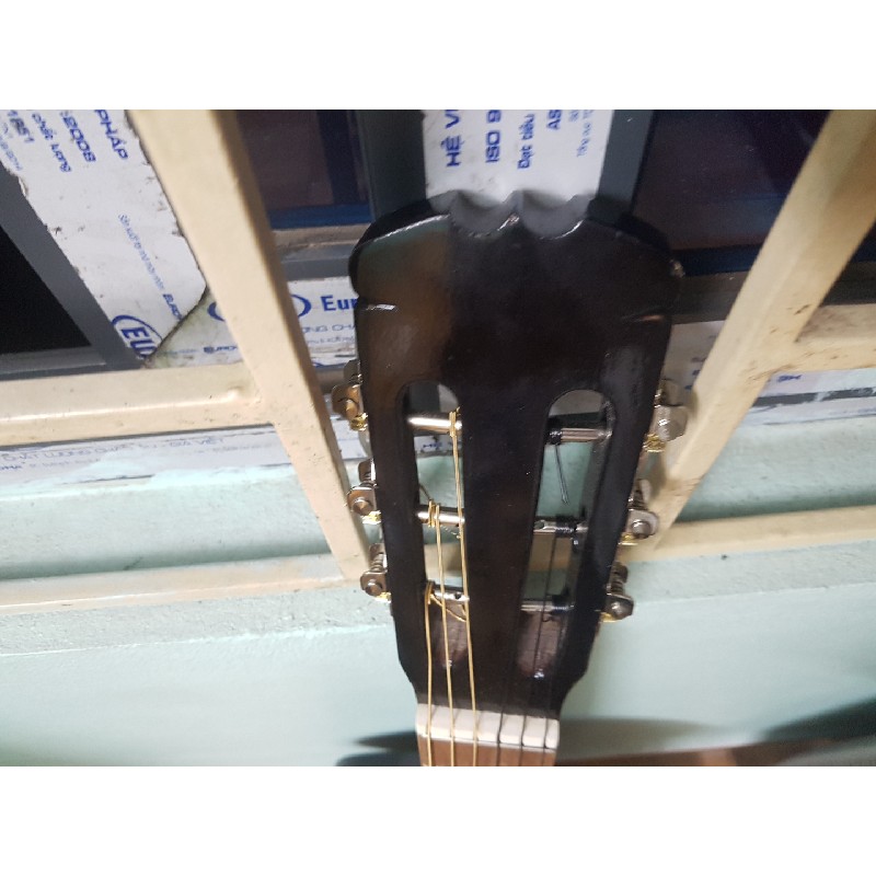 Ddanf guitar cổ điển + sách hướng dẫn 8701