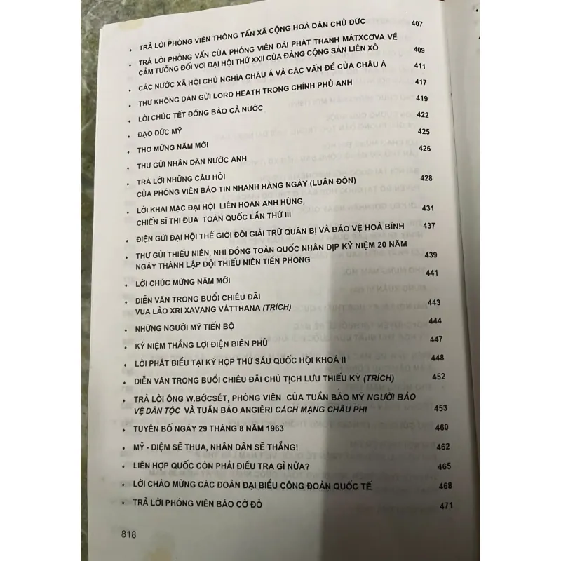 SÁCH CHỦ TỊCH HỒ CHÍ MINH VỚI MIỀN NAM RUỘT THỊT 700739