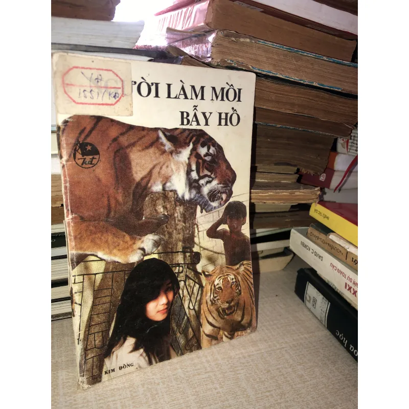 Người làm mồi bày hổ-Nhà sách kim đồng 971682