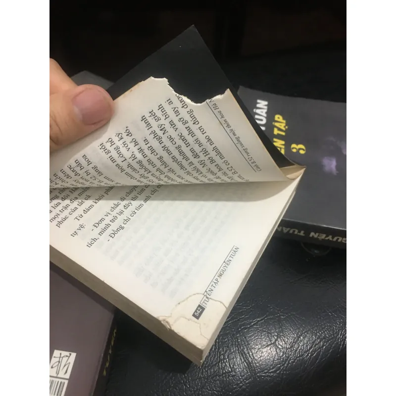 Tuyển tập Nguyễn Tuân 972737