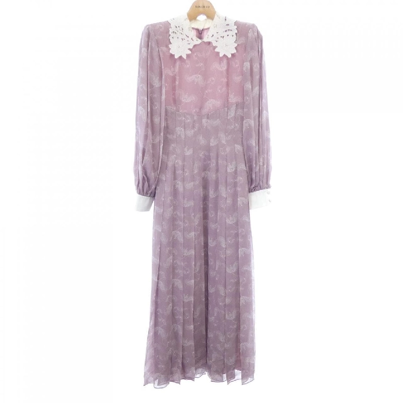 FENDI FD9468 A5H8 Đầm 646195