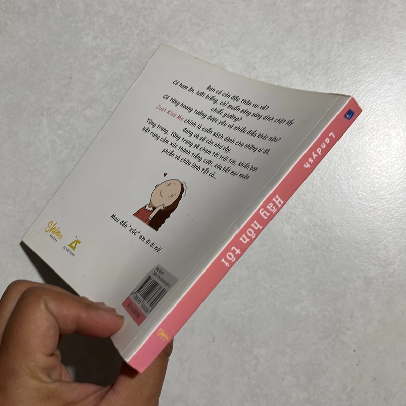 Hãy hôn tôi - Landysh 547974