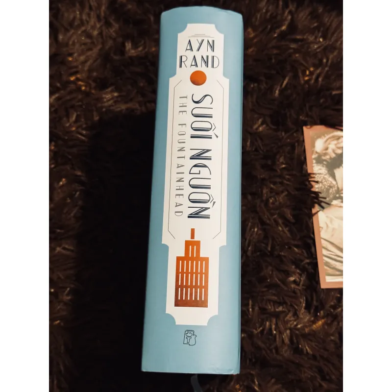 Suối nguồn (bìa cứng) 780365