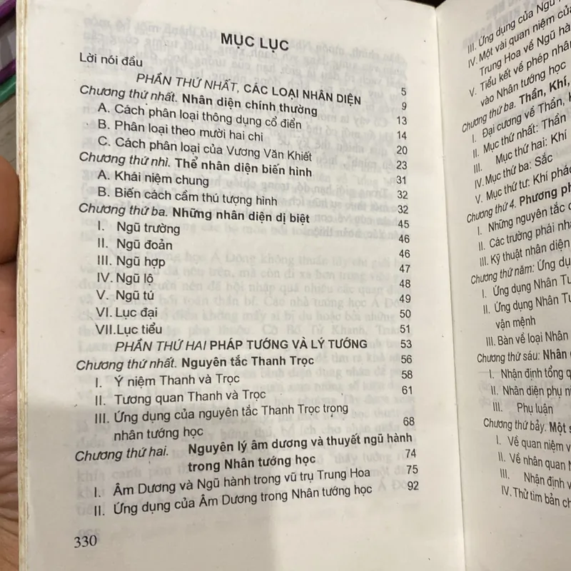 VẬN DỤNG KHOA NHÂN TƯỚNG HỌC TRONG ỨNG XỬ VÀ QUẢN LÝ KINH DOANH (XB 1998) 697721