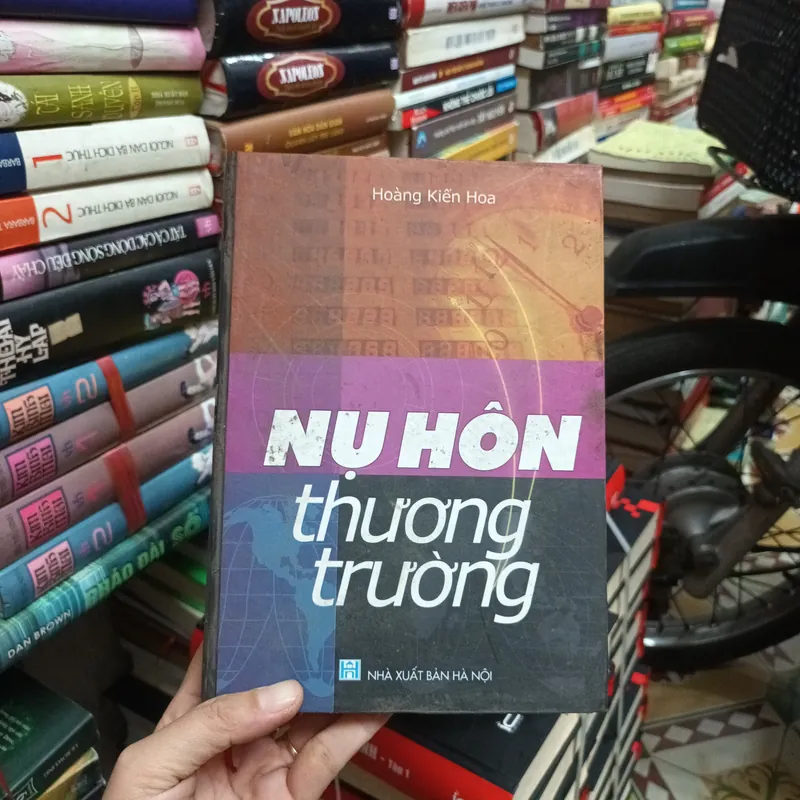 Nụ Hôn Thương Trường - Hoàng Kiến Hoa 675605