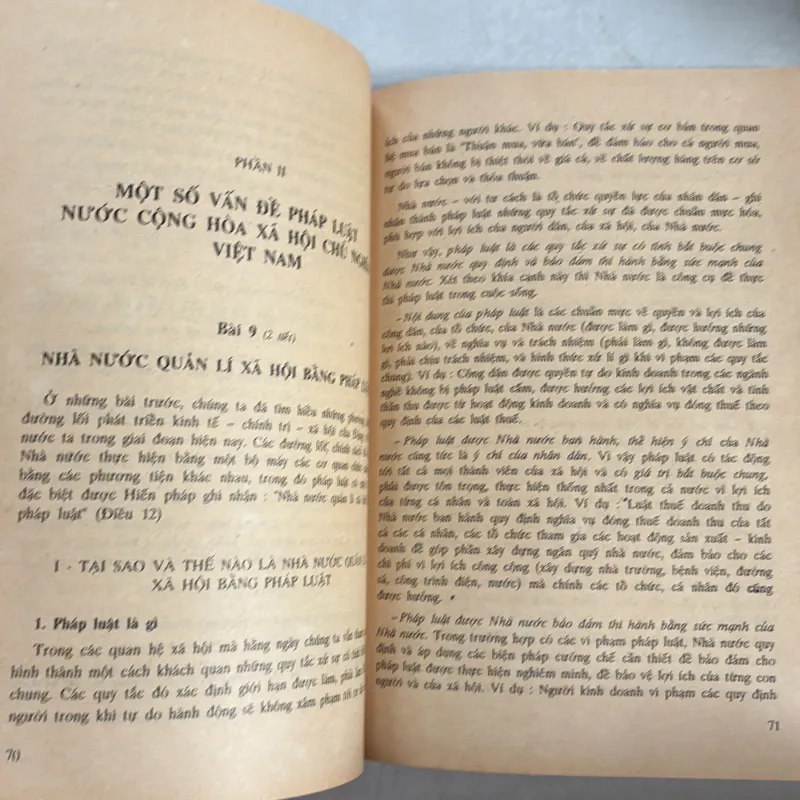 Tài liệu giáo dục công dân 12 990381