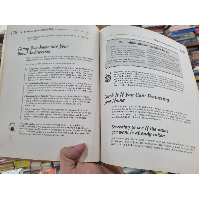 BRANDING FOR DUMMIES : DISCOVER A DYNAMIC SYSTEM FOR BRAND CREATION AND MANAGEMENT - Bill Chiaravalle 144597