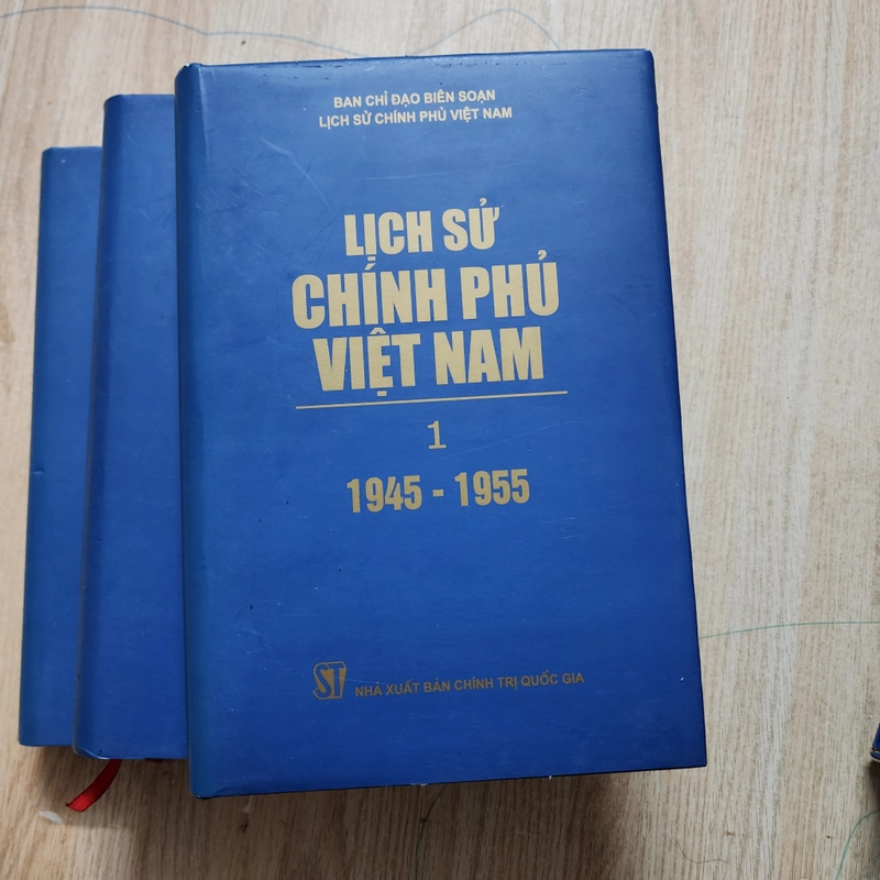 Lịch sử Chính phủ Việt Nam 1945-2005 | 3 tập bìa cứng có hộp  550183