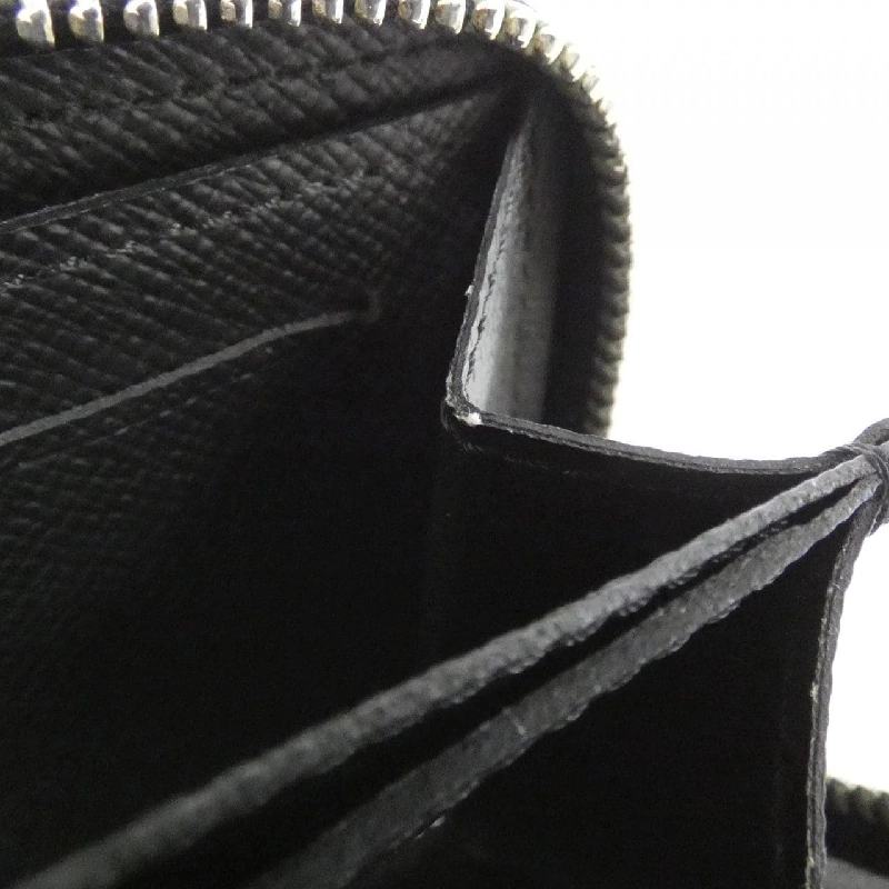 Ví tiền xu Louis Vuitton Taiga Zippy M30511 619973