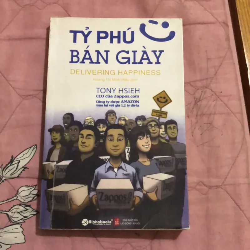 Tỷ phú bán giày 755323