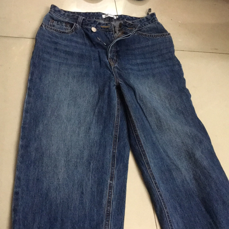 Quần bò Bohee ống rộng size M 518597