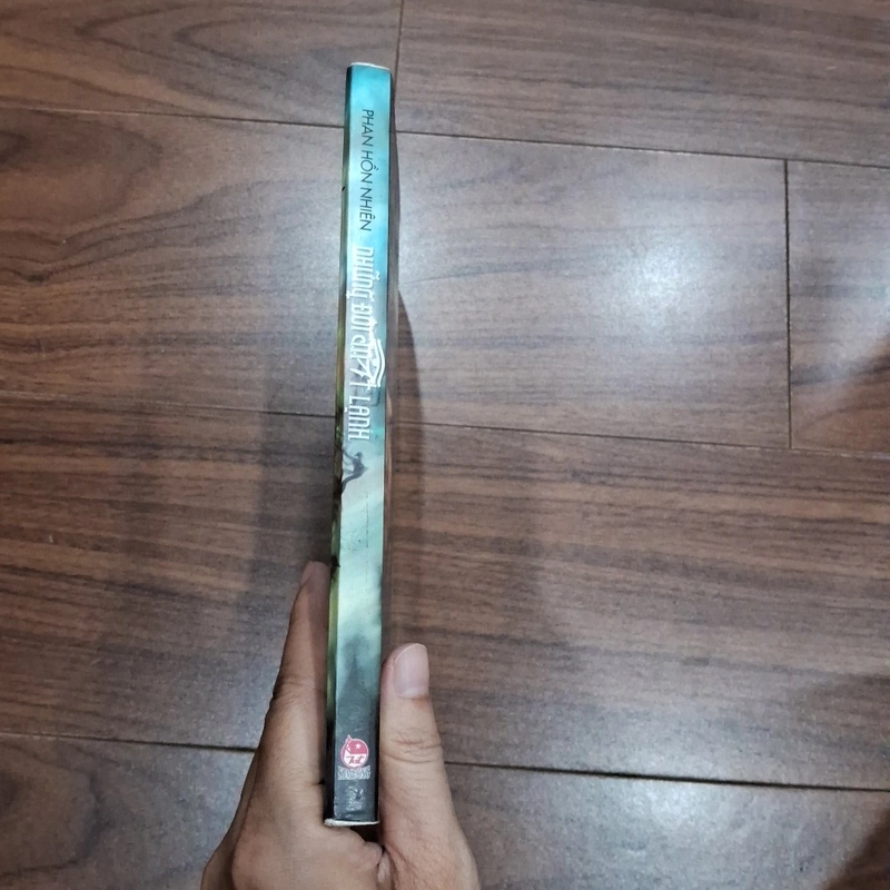 Những đôi mắt lạnh 516480